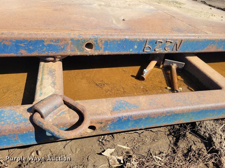 image for item DK5219 GME 3L  trench box