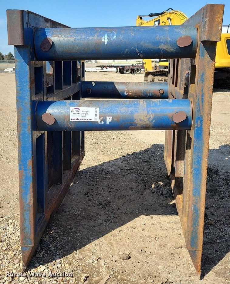 image for item DK5221 GME  trench box