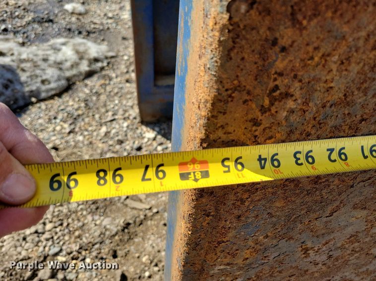 image for item DK5221 GME  trench box