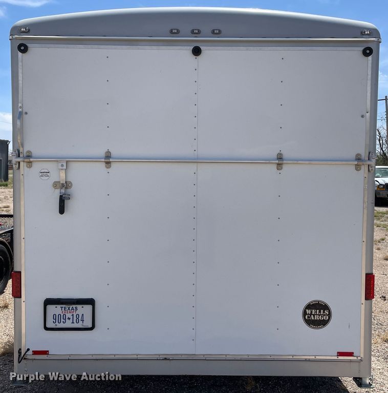 image for item DN4585 2005 Wells Cargo EW1824W  enclosed cargo trailer