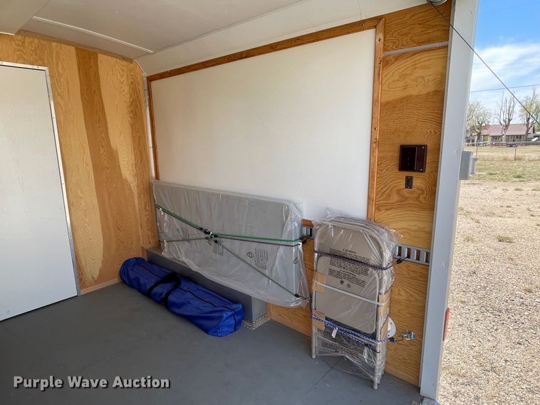 image for item DN4585 2005 Wells Cargo EW1824W  enclosed cargo trailer