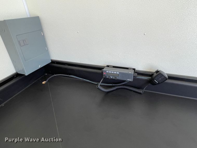 image for item DN4585 2005 Wells Cargo EW1824W  enclosed cargo trailer