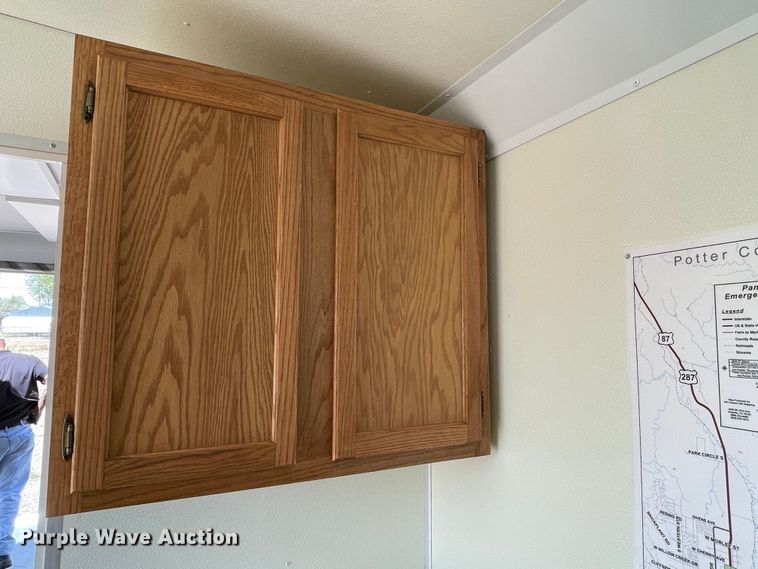 image for item DN4585 2005 Wells Cargo EW1824W  enclosed cargo trailer