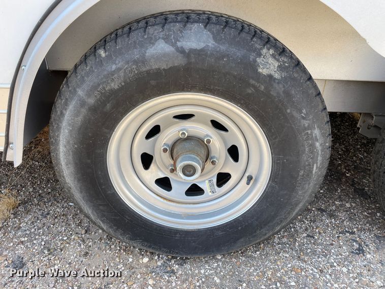 image for item DN4585 2005 Wells Cargo EW1824W  enclosed cargo trailer