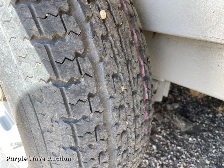 image for item DN4585 2005 Wells Cargo EW1824W  enclosed cargo trailer