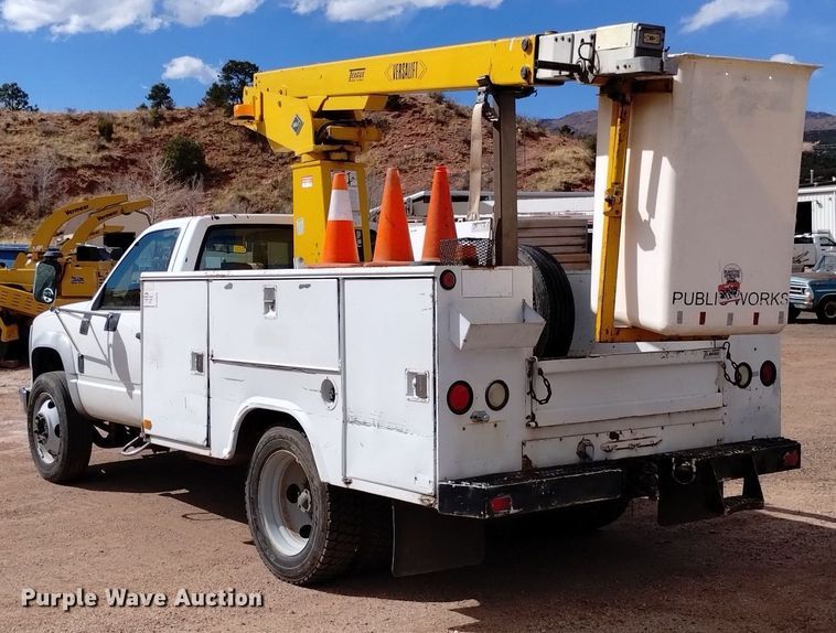 image for item DN6396 1994 GMC C3500  bucket truck