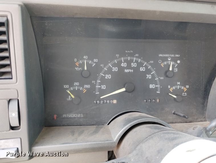 image for item DN6396 1994 GMC C3500  bucket truck