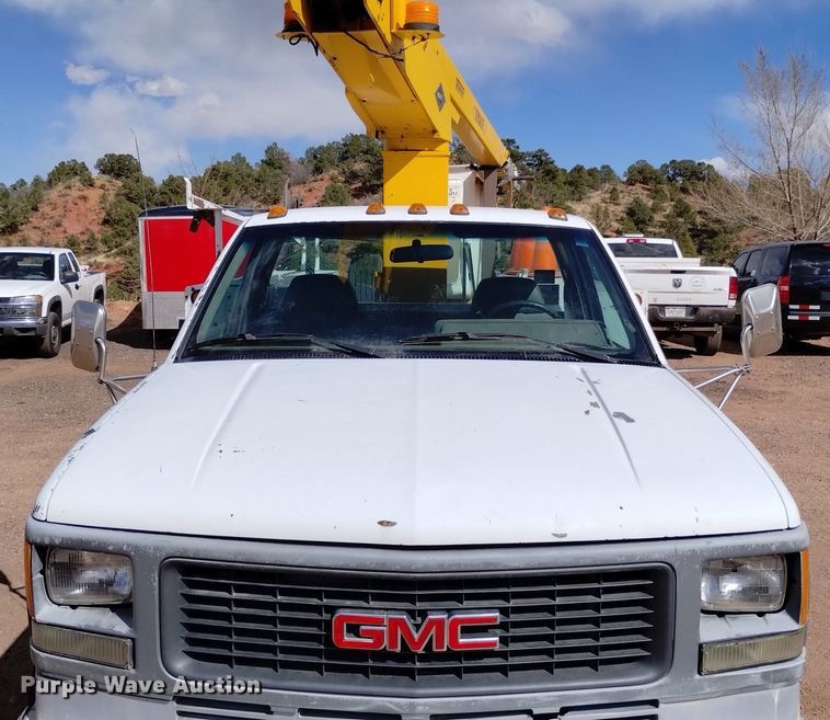 image for item DN6396 1994 GMC C3500  bucket truck
