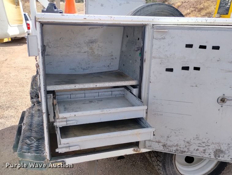 image for item DN6396 1994 GMC C3500  bucket truck