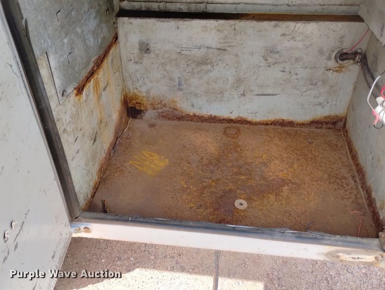 image for item DN6396 1994 GMC C3500  bucket truck