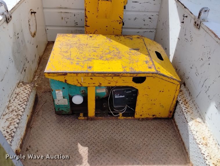 image for item DN6396 1994 GMC C3500  bucket truck