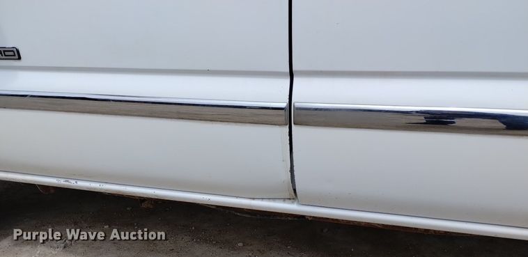 image for item DN6399 2004 GMC Sierra 2500HD  Ext. Cab pickup truck