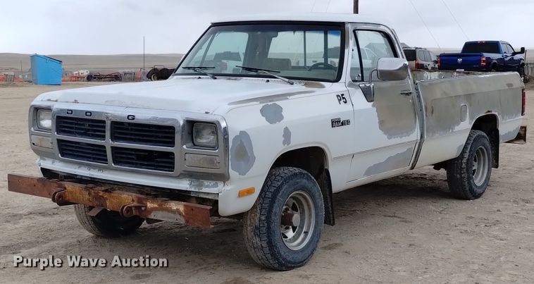 image for item DN6400 1992 Dodge Ram 150  pickup truck