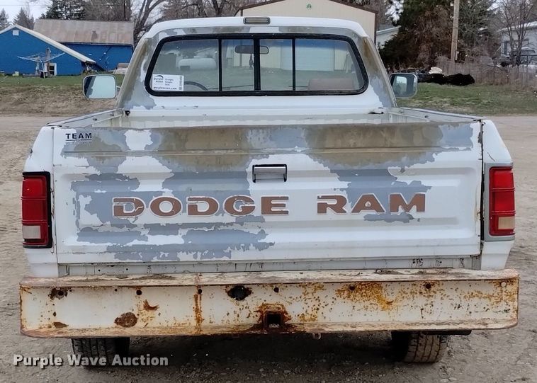image for item DN6400 1992 Dodge Ram 150  pickup truck