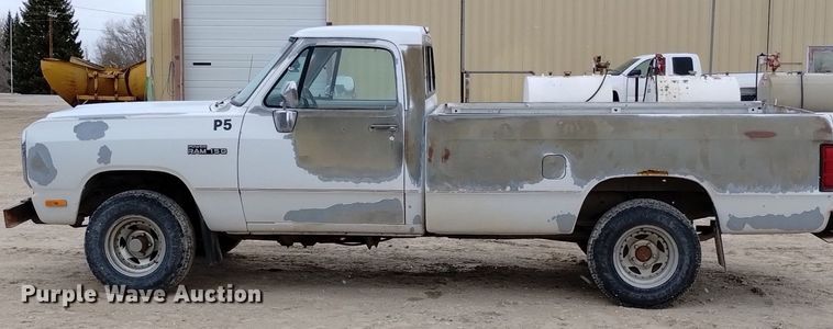 image for item DN6400 1992 Dodge Ram 150  pickup truck