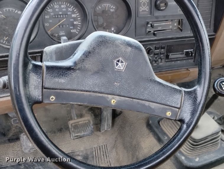 image for item DN6400 1992 Dodge Ram 150  pickup truck