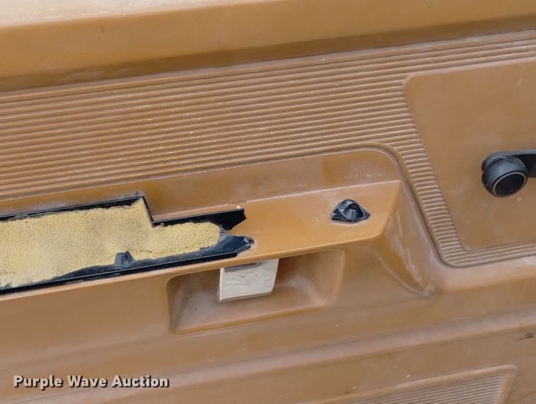 image for item DN6400 1992 Dodge Ram 150  pickup truck