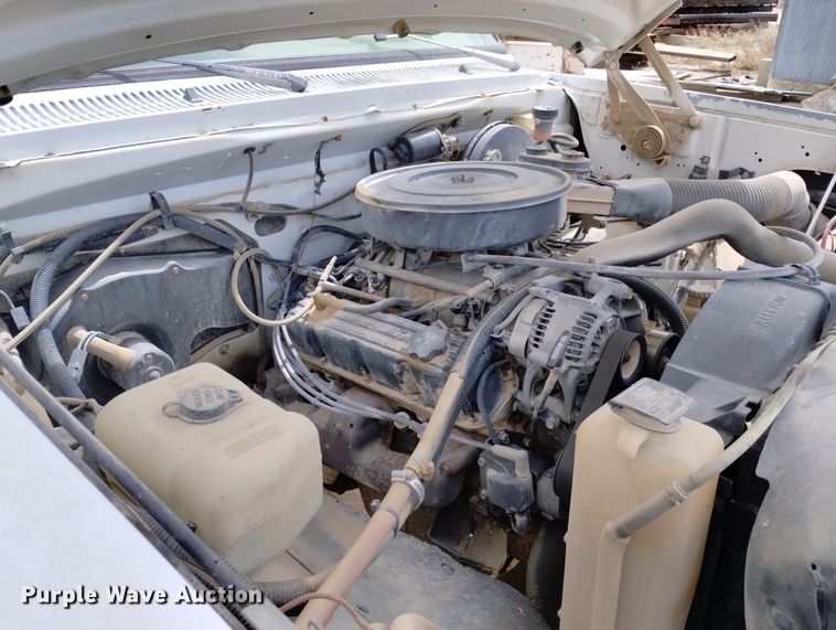 image for item DN6400 1992 Dodge Ram 150  pickup truck