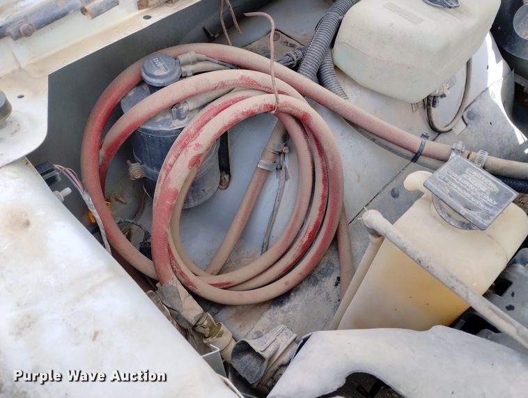 image for item DN6400 1992 Dodge Ram 150  pickup truck