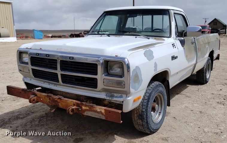 image for item DN6400 1992 Dodge Ram 150  pickup truck