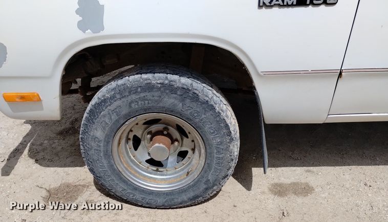 image for item DN6400 1992 Dodge Ram 150  pickup truck