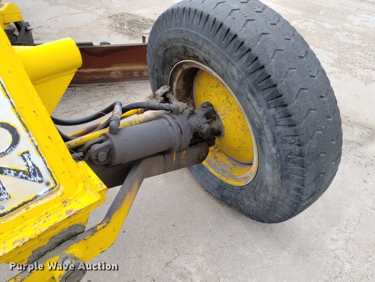 image for item DN6401 1955 Galion 503  rigid frame motor grader