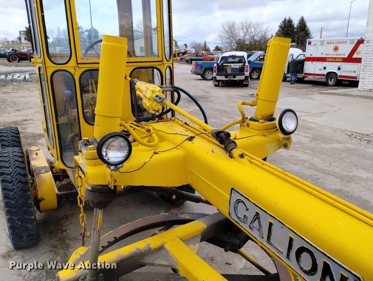 image for item DN6401 1955 Galion 503  rigid frame motor grader