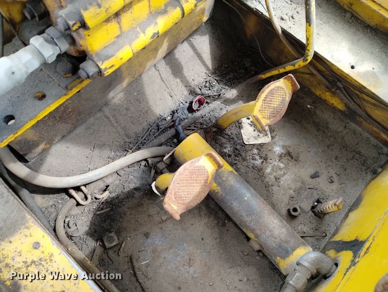 image for item DN6401 1955 Galion 503  rigid frame motor grader