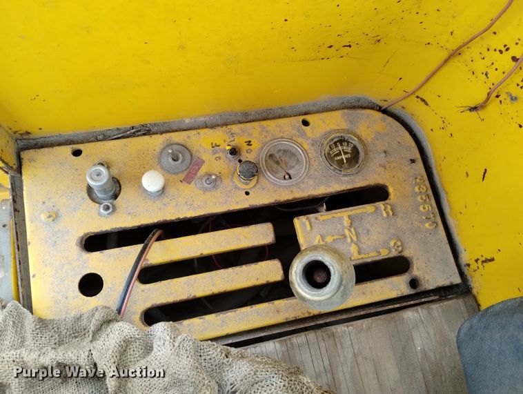 image for item DN6401 1955 Galion 503  rigid frame motor grader