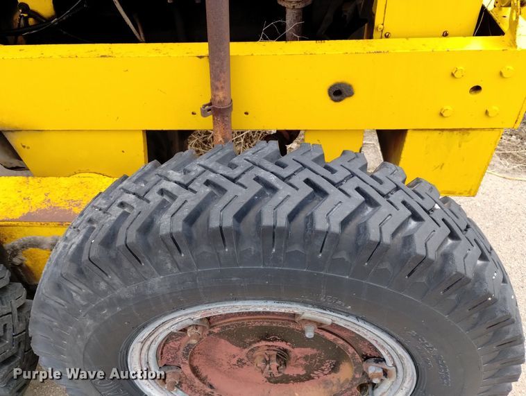 image for item DN6401 1955 Galion 503  rigid frame motor grader