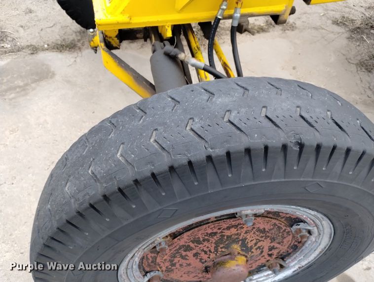 image for item DN6401 1955 Galion 503  rigid frame motor grader