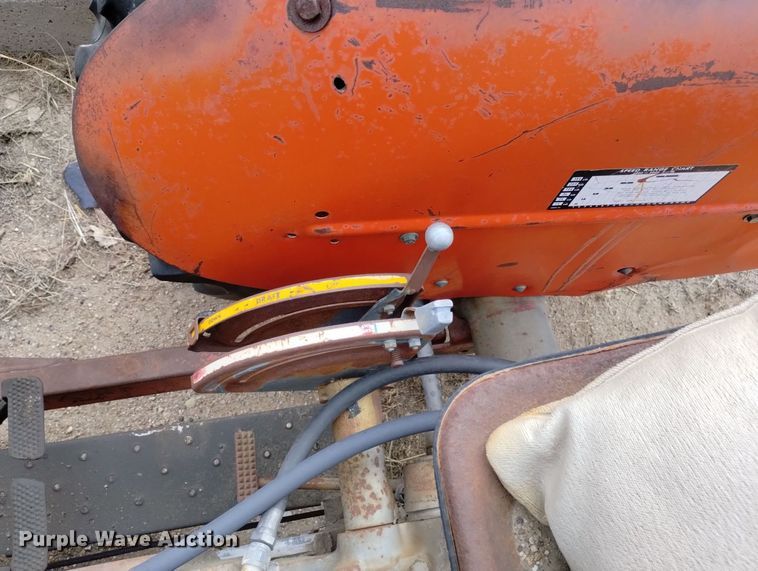 image for item DN6402 Massey Ferguson 135  tractor