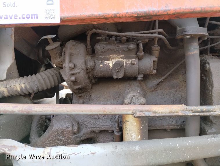 image for item DN6402 Massey Ferguson 135  tractor