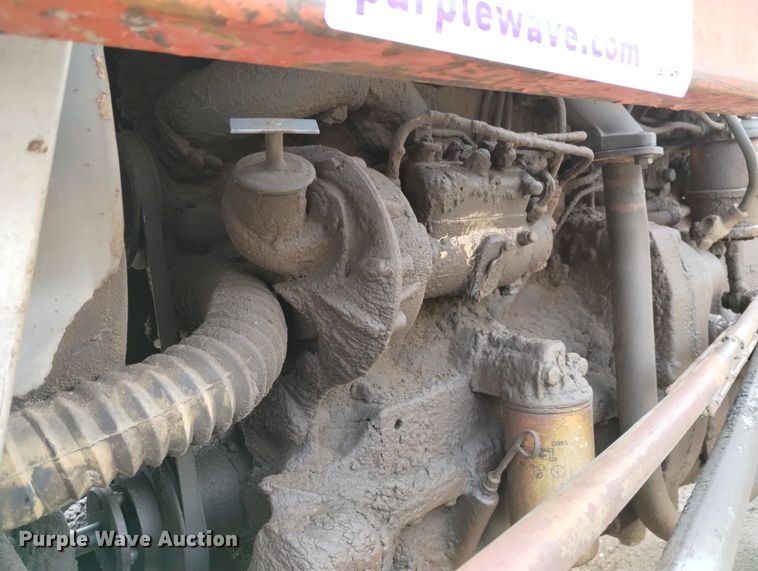 image for item DN6402 Massey Ferguson 135  tractor