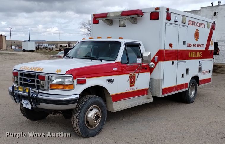 image for item DN6403 1996 Ford F350 XLT  ambulance