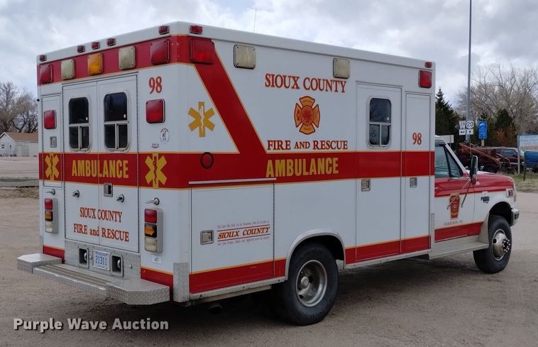 image for item DN6403 1996 Ford F350 XLT  ambulance