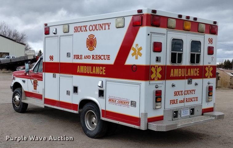image for item DN6403 1996 Ford F350 XLT  ambulance