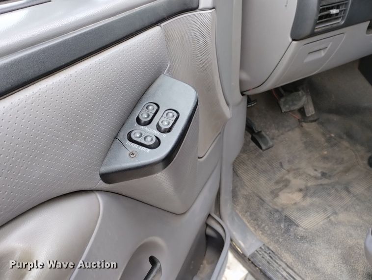 image for item DN6403 1996 Ford F350 XLT  ambulance