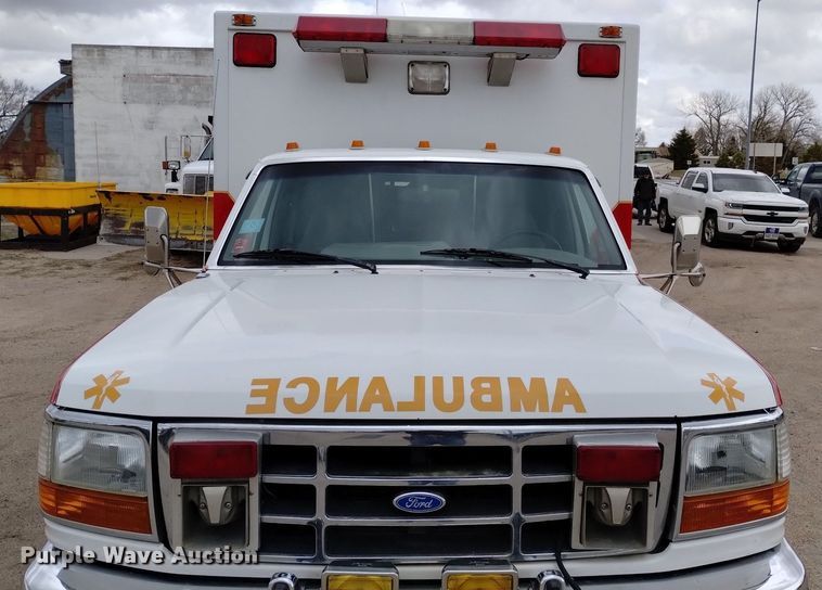 image for item DN6403 1996 Ford F350 XLT  ambulance