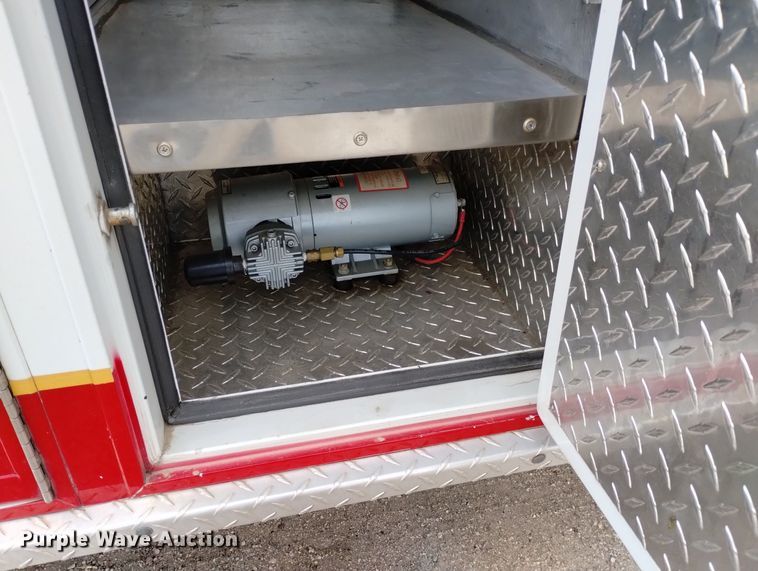 image for item DN6403 1996 Ford F350 XLT  ambulance