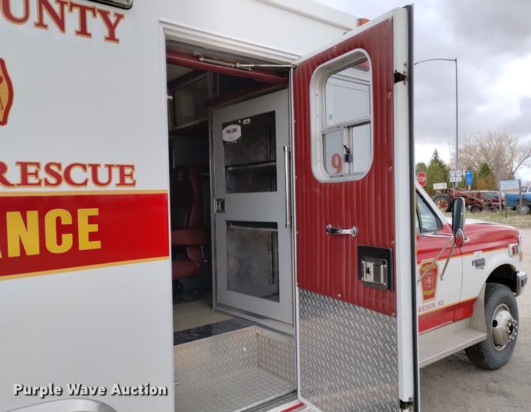 image for item DN6403 1996 Ford F350 XLT  ambulance