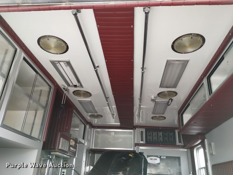 image for item DN6403 1996 Ford F350 XLT  ambulance