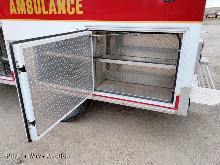image for item DN6403 1996 Ford F350 XLT  ambulance