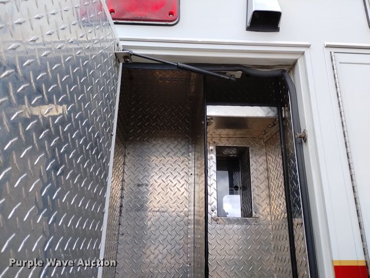 image for item DN6403 1996 Ford F350 XLT  ambulance