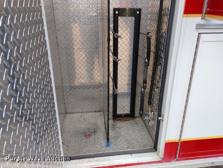 image for item DN6403 1996 Ford F350 XLT  ambulance