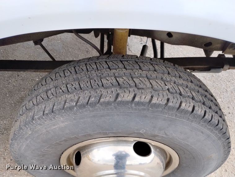 image for item DN6403 1996 Ford F350 XLT  ambulance