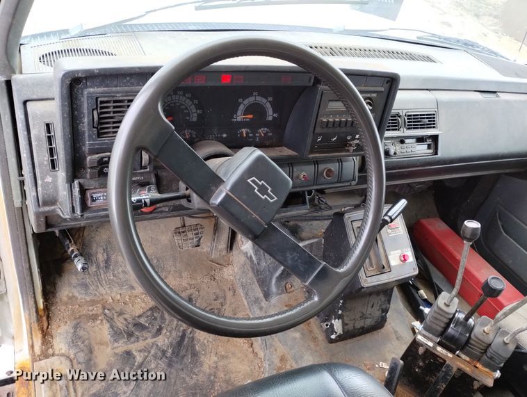 image for item DN6404 1994 Chevrolet Kodiak  dump truck