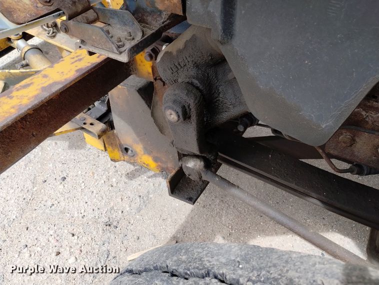 image for item DN6404 1994 Chevrolet Kodiak  dump truck