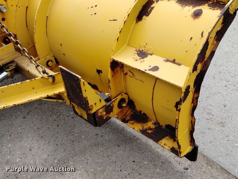 image for item DN6404 1994 Chevrolet Kodiak  dump truck