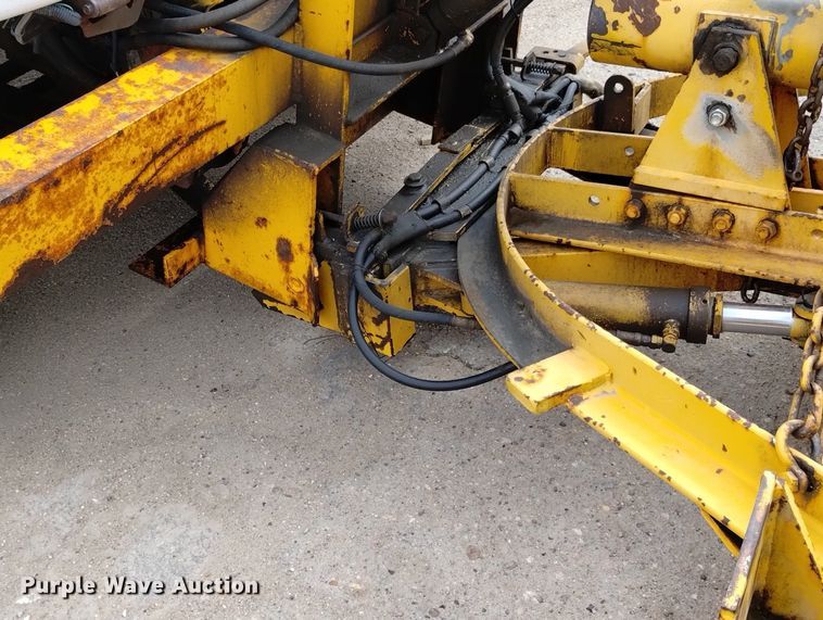 image for item DN6404 1994 Chevrolet Kodiak  dump truck